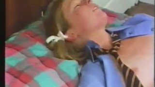 Давид часто навещает свою младшую сестру, которая учится в соседнем городе.