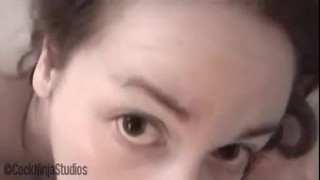 Брат неожиданно появился в комнате у своей сестры, и она сразу почувствовал ...